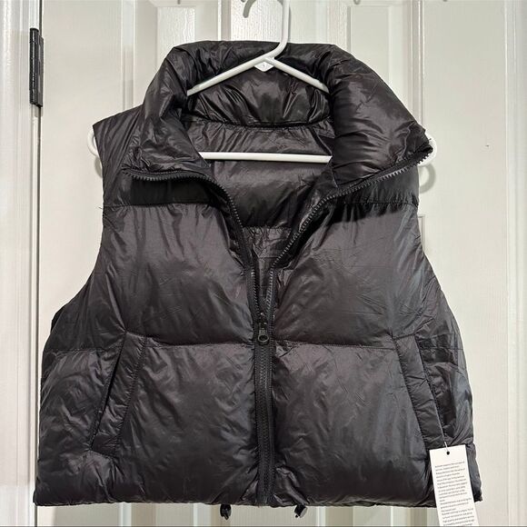NWT Cropped Puffer Vest, Black, small, front pockets - Picture 3 of 10
